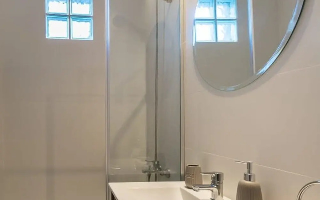 September Vibes Specious 2BR in Buenos Aires