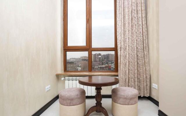 Stay Inn Apartments at Mashtots avenue 33-1