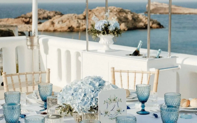 Mykonos Lolita, A Grecotel Resort To Live