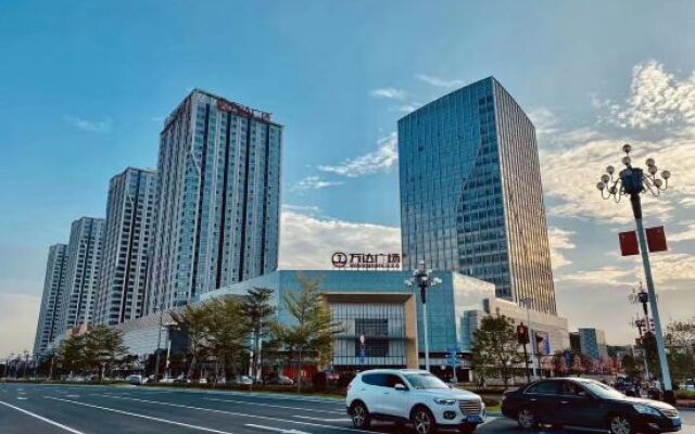 BaiHe International Apartment hotel Luogang Wanda Plaza Branch