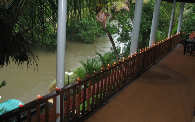 Backwater Retreat - Honeymoon House
