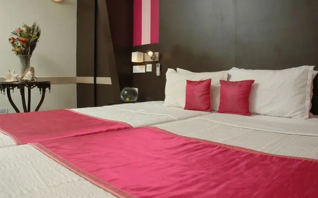 i145 Hotel