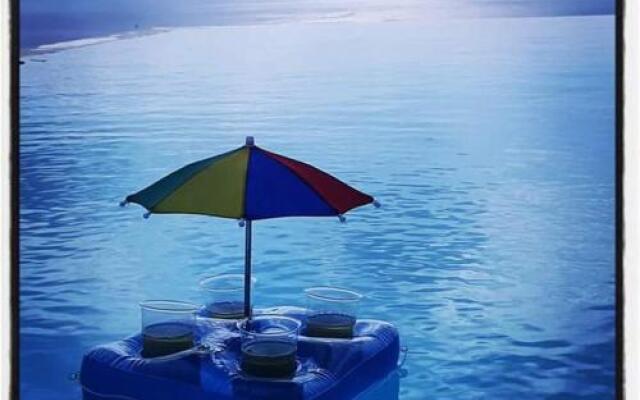 White Club Residence