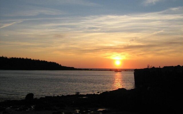 The Olde Village Inn