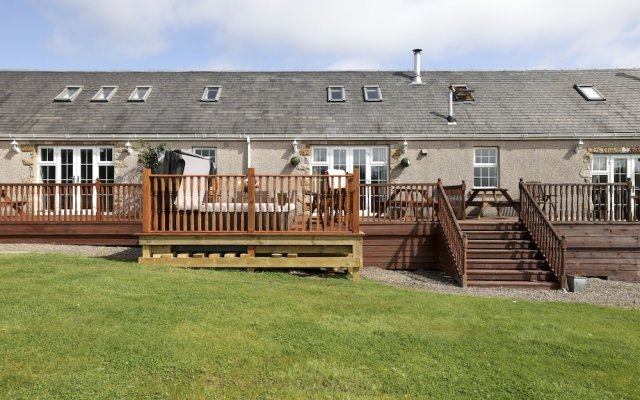 Altido Greenknowes Lodge With Hot Tub And Wood Burning Stove