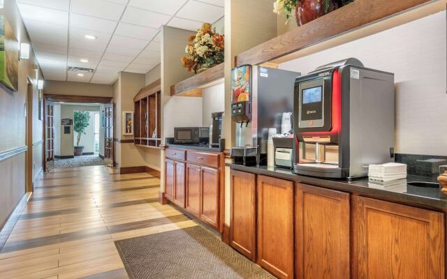 Best Western Plus Bridgeport Inn