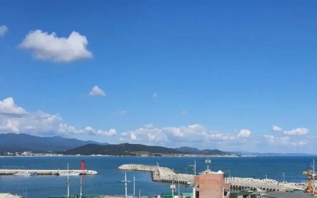 Pohang Sea and Bamboo Pension