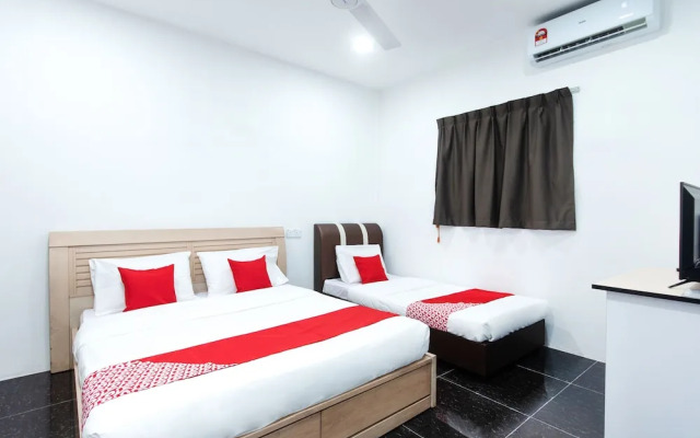 Weng Bee Guest House by OYO Rooms