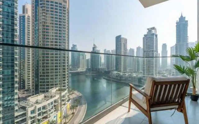 Modern 2BR at Liv Residence