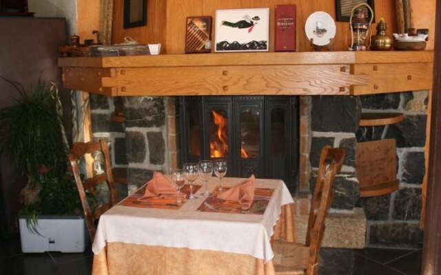 Auberge Du Mont-Rond