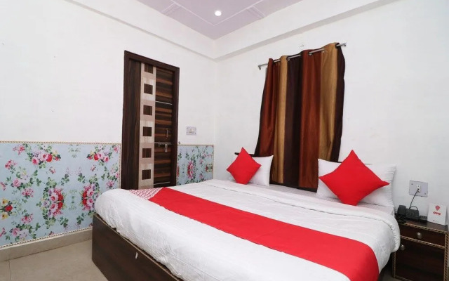 Four Season Inn by OYO Rooms