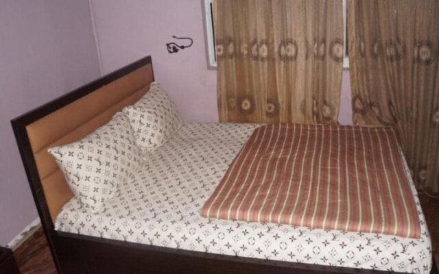 Benito Hotel & Suites
