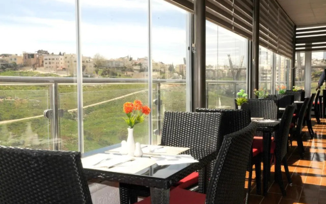 Olive Hotel