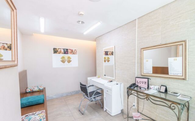 Excelente Flat em Boa Viagem 2 quartos. Ideal para famílias e executivos NOB2105
