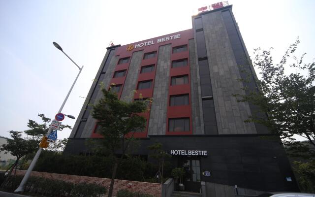 Bestie Hotel