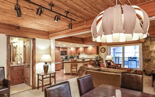 Stonebridge Condominiums