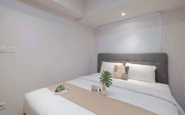 Spacious and Modern 1BR Apartment Tokyo Riverside PIK 2 – Guest Rooms – Jakarta