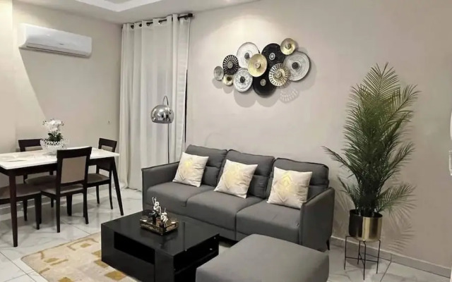 Luxury Two-room Apartment