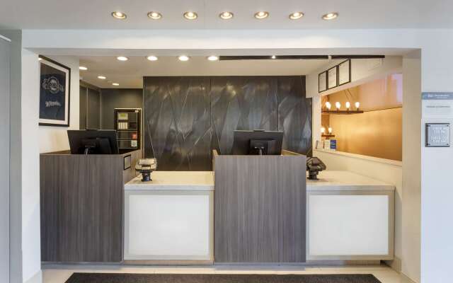 Best Western Plus Milwaukee West