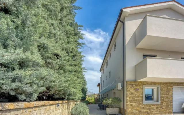 Coastal Countryside Oasis Apartment Deni