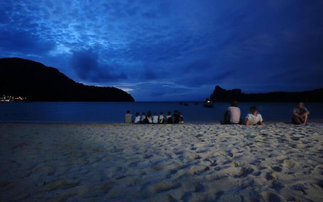 Phi Phi Bucket Hostel