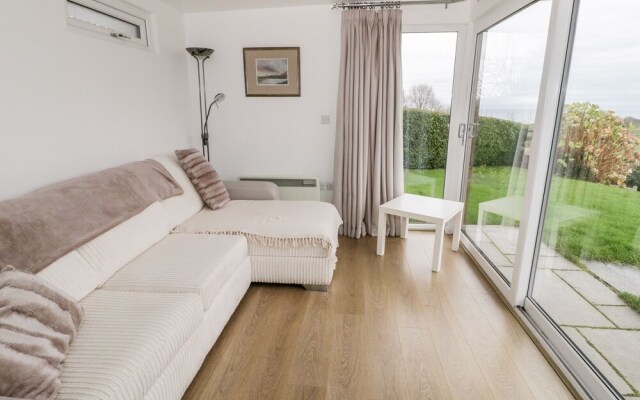 Bron Heulog Cottage