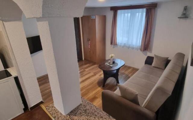 Apartments Luka