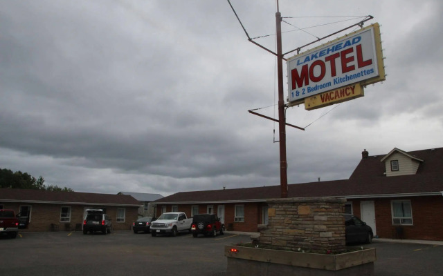 Lakehead Motel