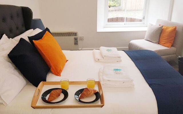 BlueOne Serviced Apartments-Sandon House