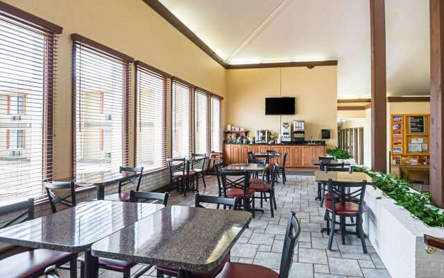 Quality Inn & Suites Frostburg - Cumberland
