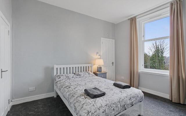 Lovely 3 bedroom apartment in Aberdeen Centre