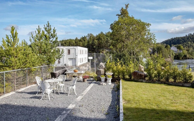 Amazing Apartment in Skien With Wifi and 2 Bedrooms