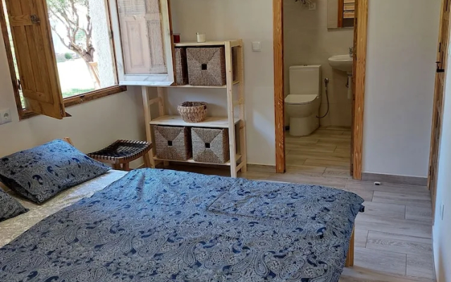 Zenia Hostel