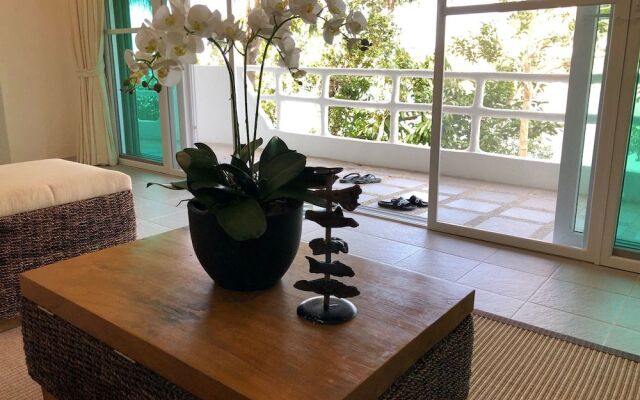 Pearl Bay Villas