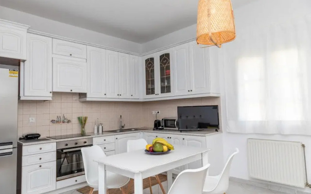 Manouk s - Two Bedroom Apartment