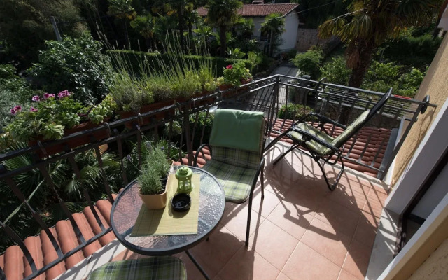 Stylish Lovran Sea View Apartments