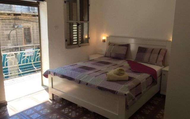 Akko Gate Hostel