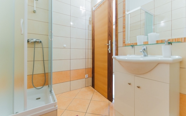 Apartment Mari - sea view apartments: A4 Red Nemira, Riviera Omis