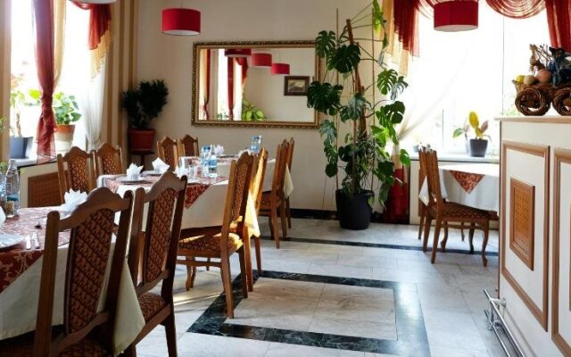 Hotel Nadezhda