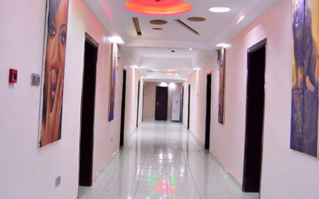 AL-BA Royal Hotel & Suites
