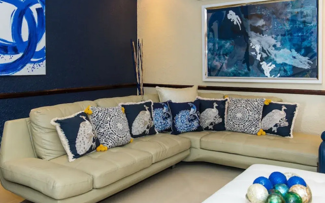 Kingston Luxury Family Retreat