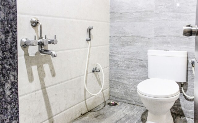 FabHotel Limestone Gachibowli
