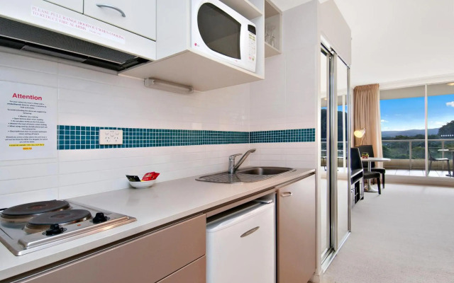 BASE Holidays - Ettalong Beach Premium Apartments