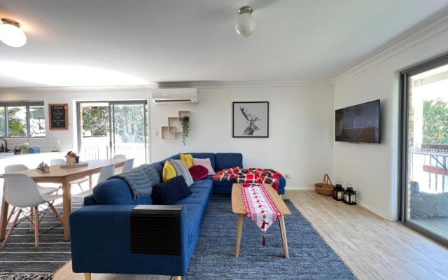 NEW Nordic Star - Cosy Home in Nature with Lake, near town – Guest Rooms – Maleny