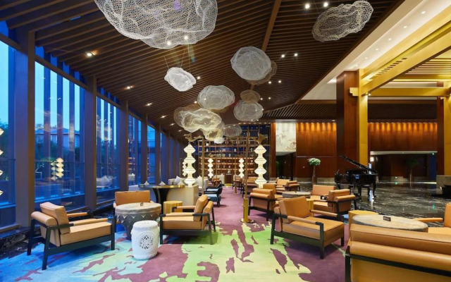 Fu Rong Ge Hotel