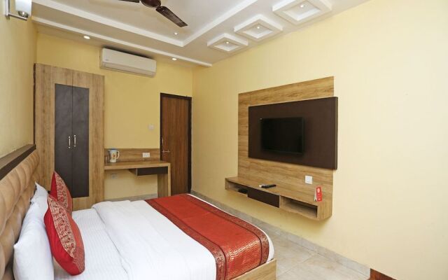 OYO 4009 Hotel HKJ Palace