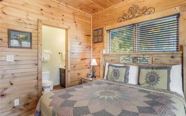 Heavens View - Two Bedroom Cabin