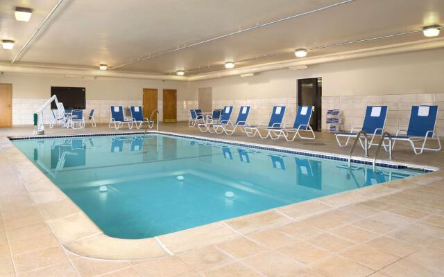 Hampton Inn & Suites Detroit/Sterling Heights