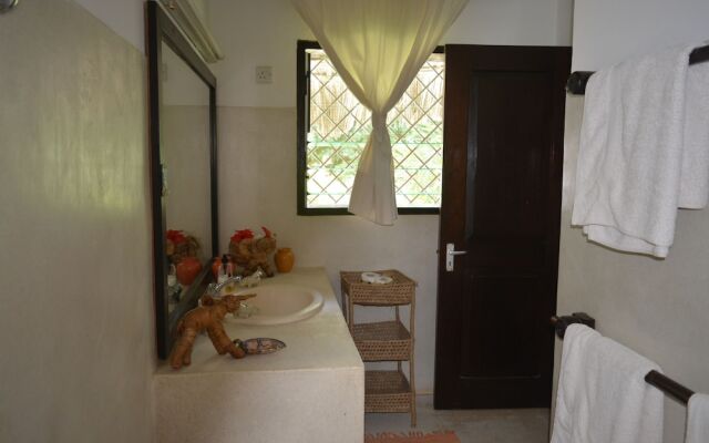 Luna House Malindi