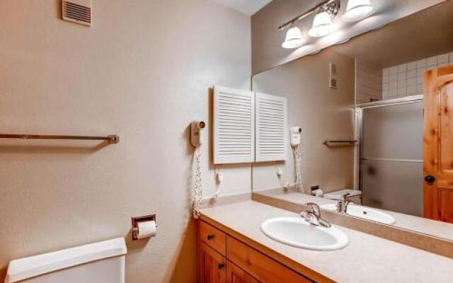 Cedars 18 - Ski-In/Ski-Out Apartment